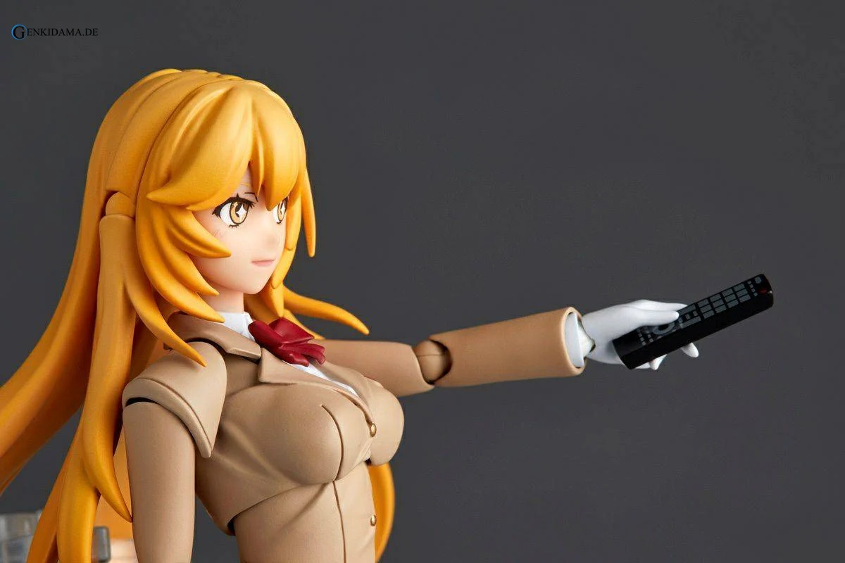 Amazing Yamaguchi/ Revoltech: A Certain Scientific Railgun T - Shokuhou Misaki - Winter Uniform Ver. (Limited) - Image 15