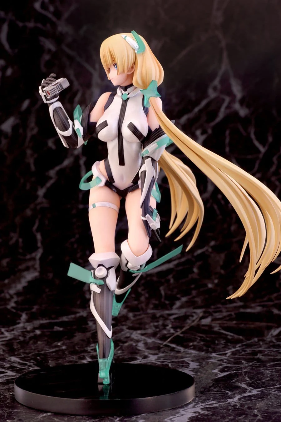 Angela Balzac Rakuen Tsuiho - Expelled from Paradise Alphamax - Image 10