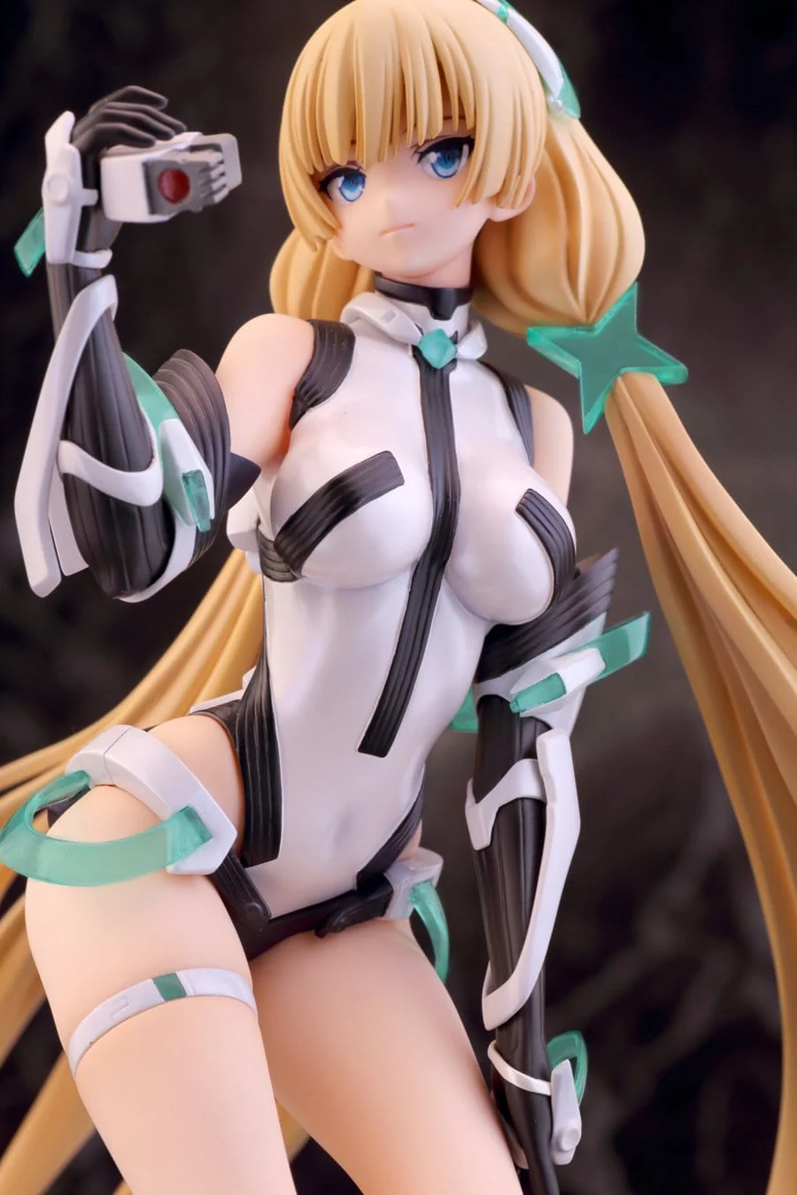Angela Balzac Rakuen Tsuiho - Expelled from Paradise Alphamax - Image 14