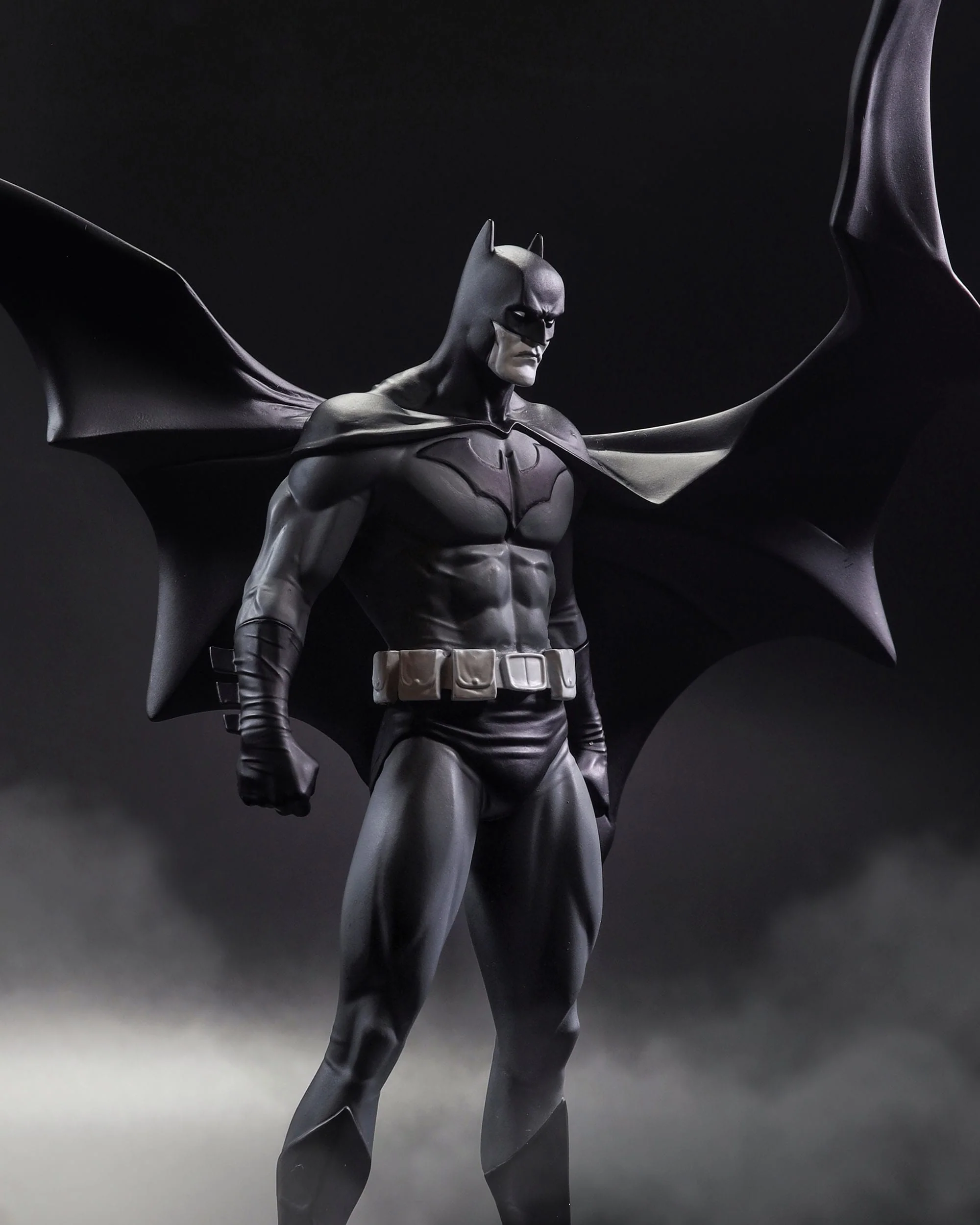 Batman Black & White Batman (by Jorge Jimenez) McFarlane Toys - Image 9