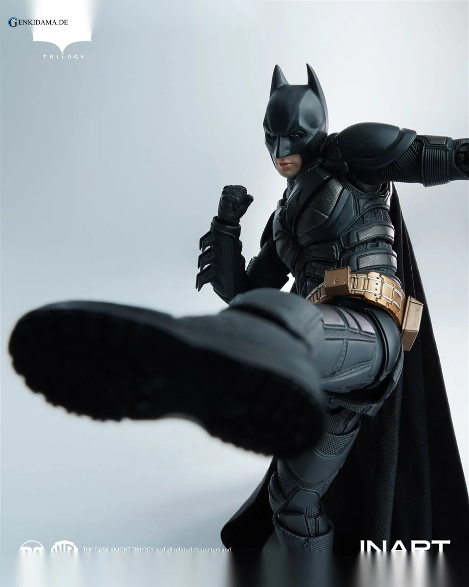 Batman (The Dark Knight Rises) 1/12 Collectible Figure DX Ver. - Image 10