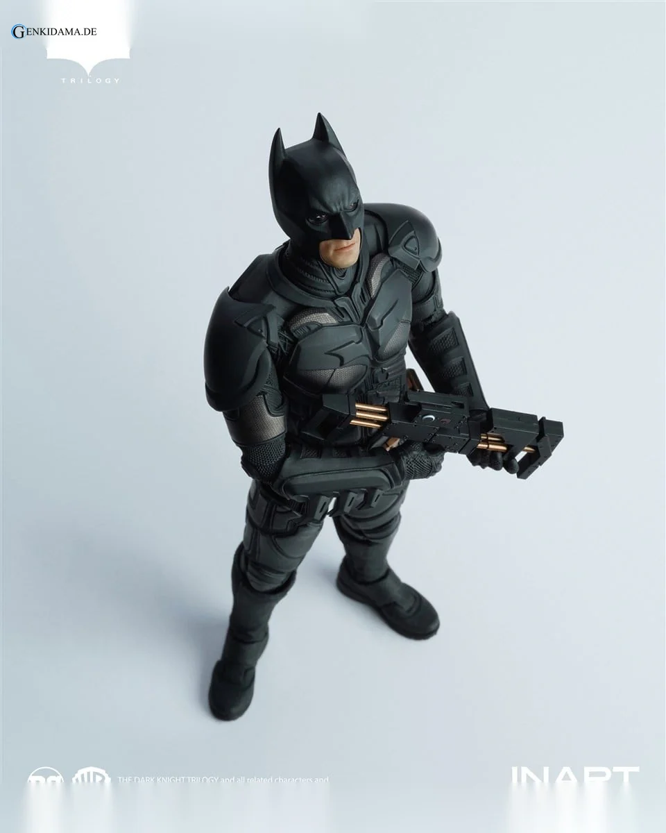 Batman (The Dark Knight Rises) 1/12 Collectible Figure DX Ver. - Image 3