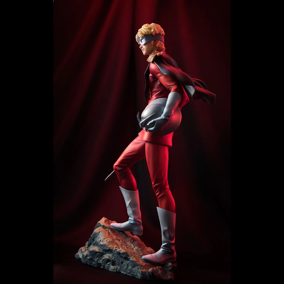 Char Aznable GGG MegaHouse - Image 5