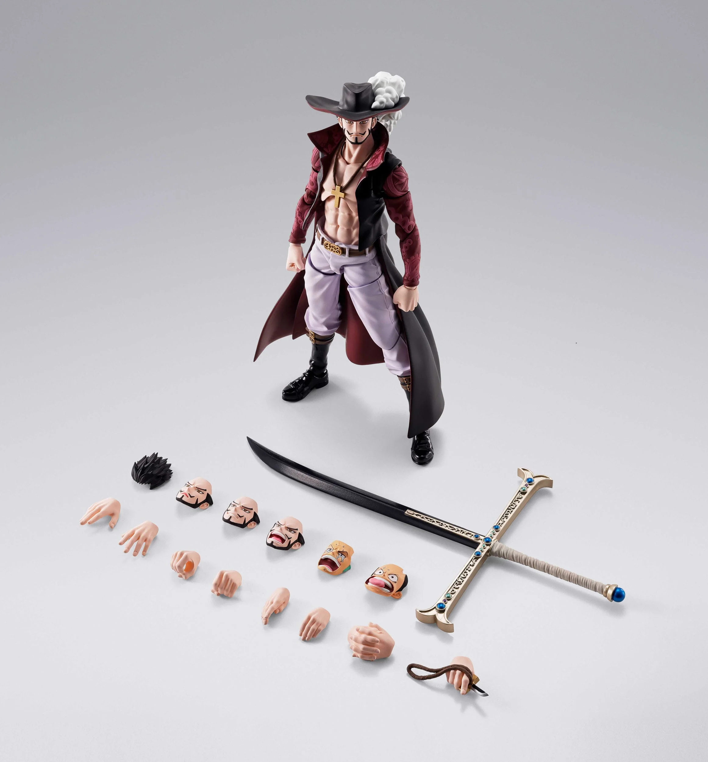 Dracule Mihawk Hawkeye S.H.Figuarts Bandai Tamashii Nations - Image 12