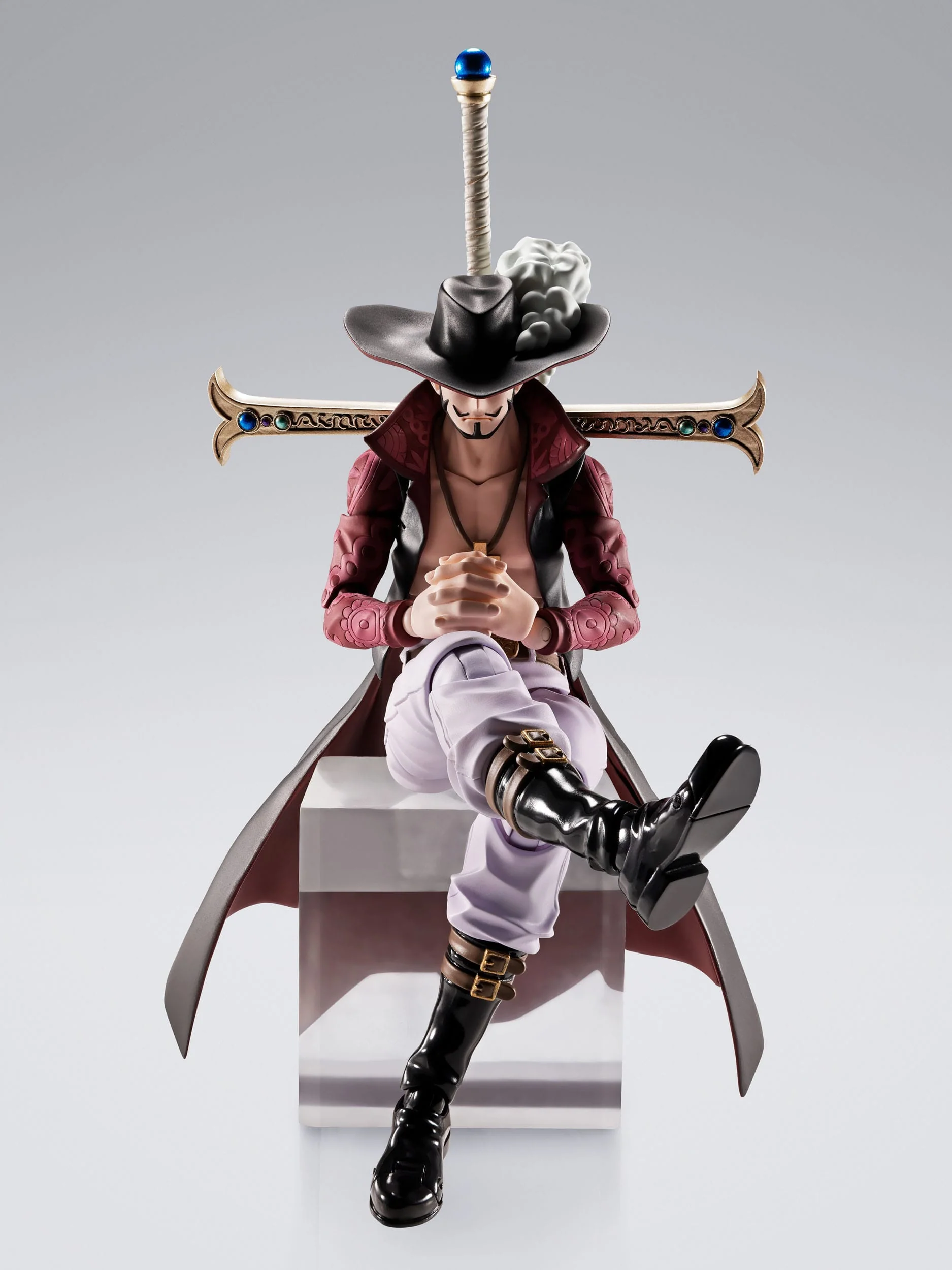 Dracule Mihawk Hawkeye S.H.Figuarts Bandai Tamashii Nations - Image 4