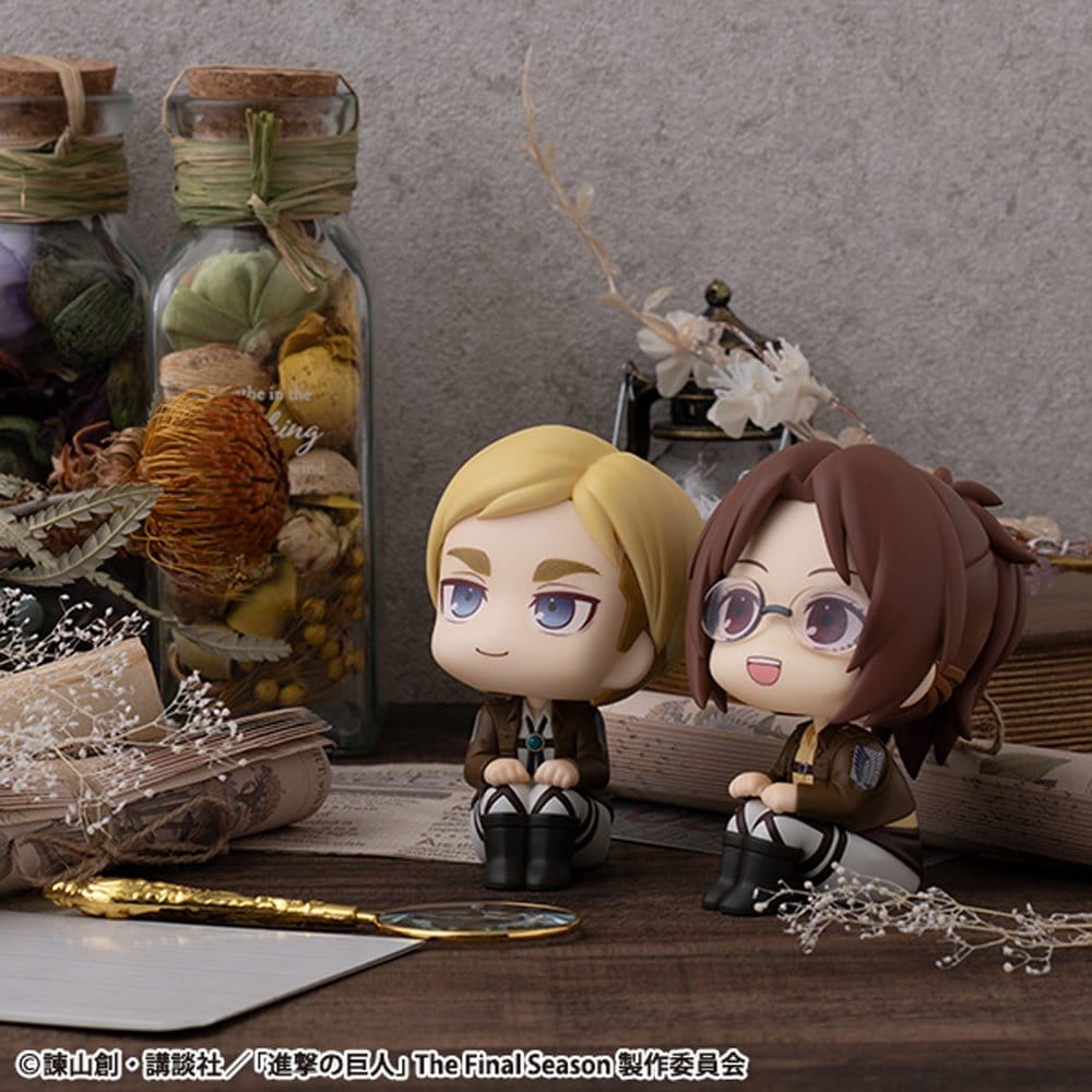 Hange Zoe & Erwin Smith (with gift) Look Up MegaHouse - Image 18