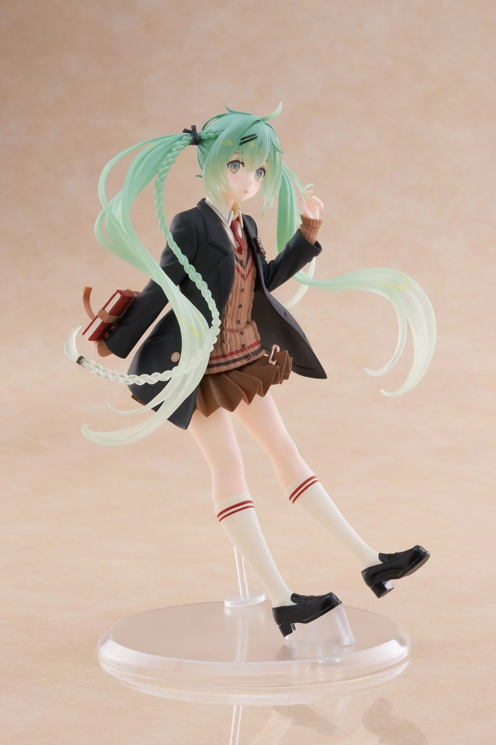 Hatsune Miku Fashion Preppy Ver. Taito - Image 6