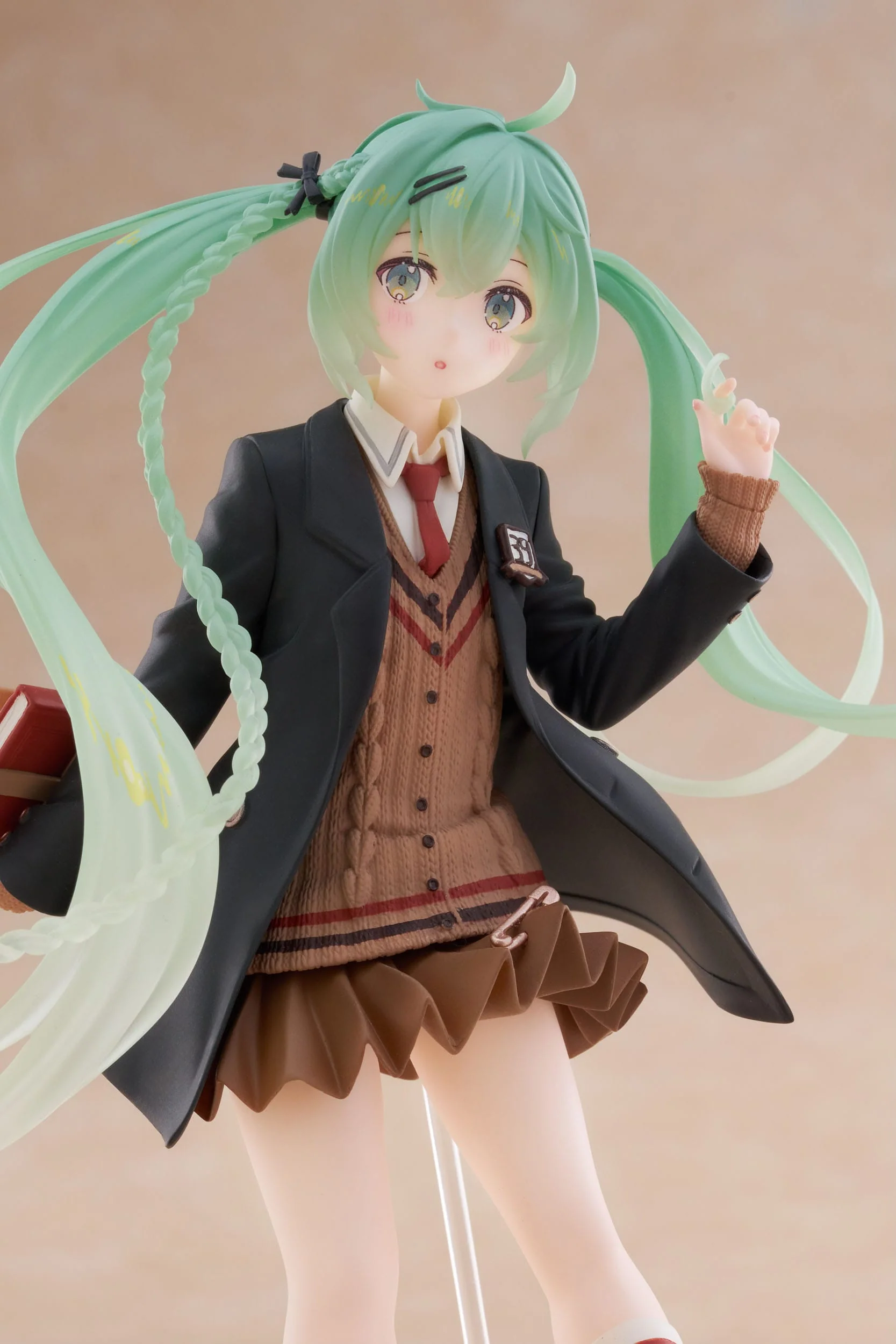 Hatsune Miku Fashion Preppy Ver. Taito - Image 9