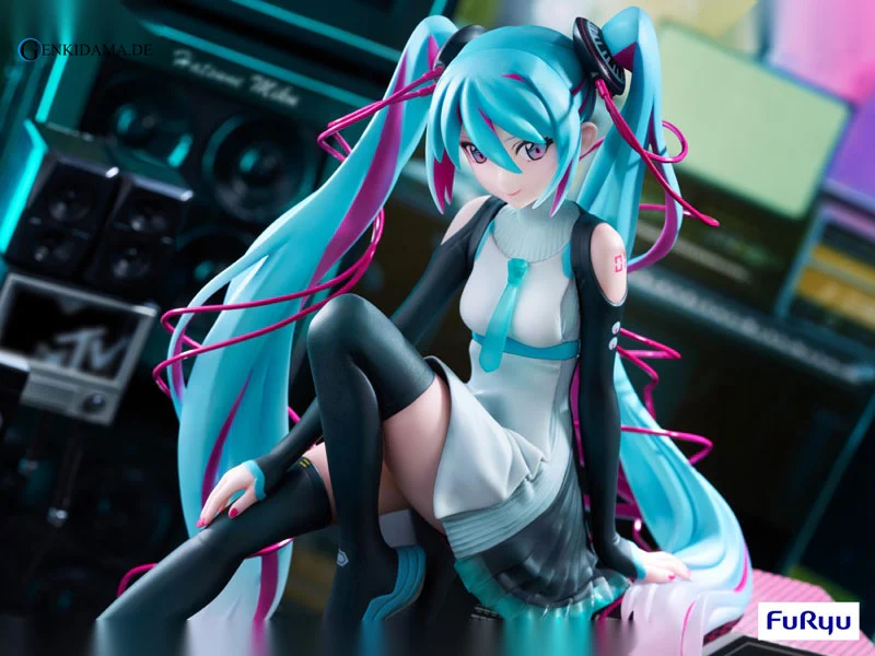 Hatsune Miku x MTV - Image 3