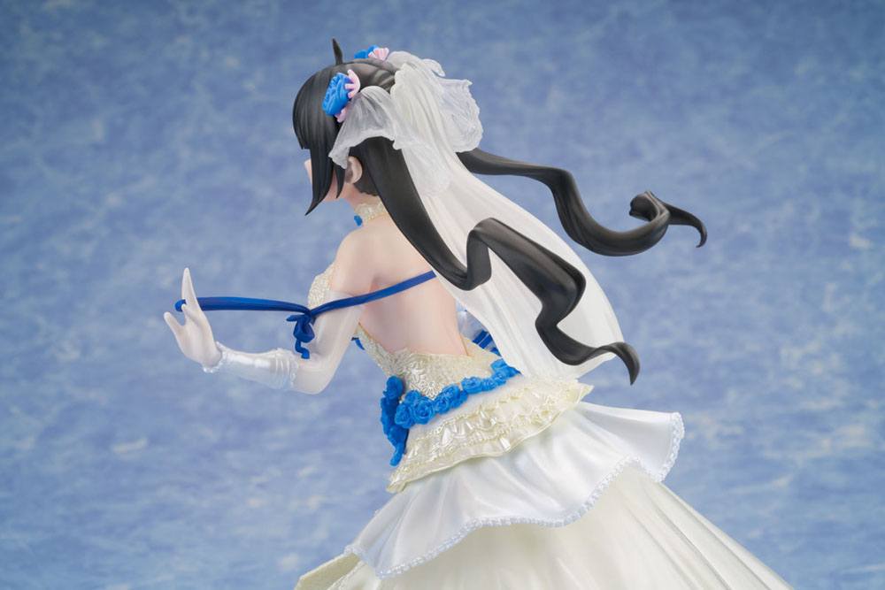 Hestia Wedding Dress Ver. Furyu - Image 6