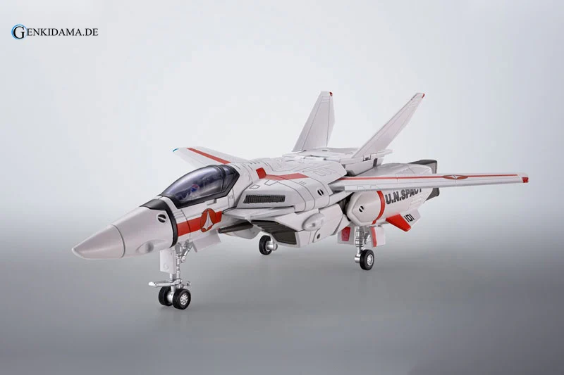 HI-METAL R VF-1J Armored Valkyrie (Hikaru Ichijyou Model) Revival Ver. "The Super Dimension Fortress Macross" - Image 14