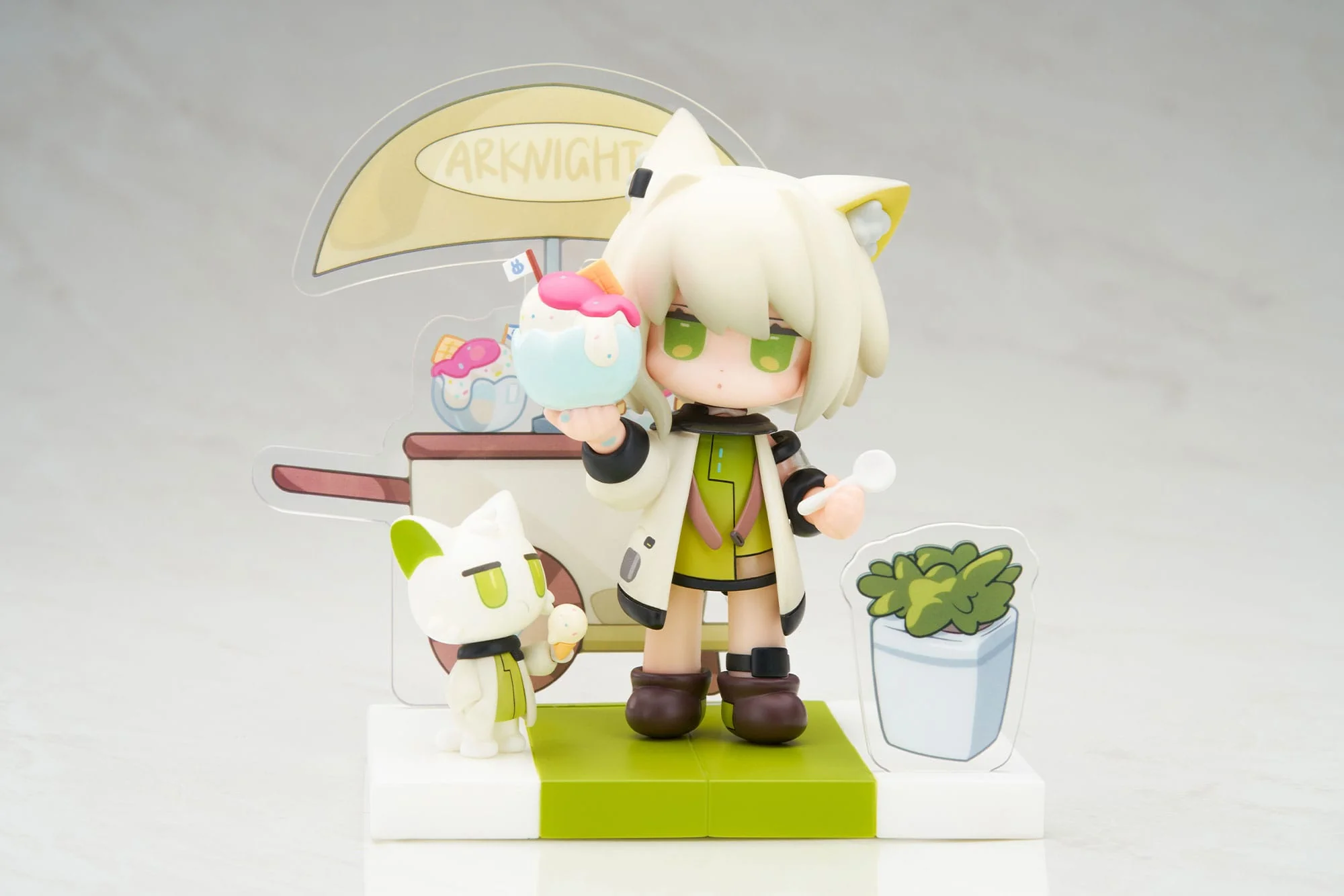 Kal'tsit - Arknights - Dessert Time Series Q-figure - Apex