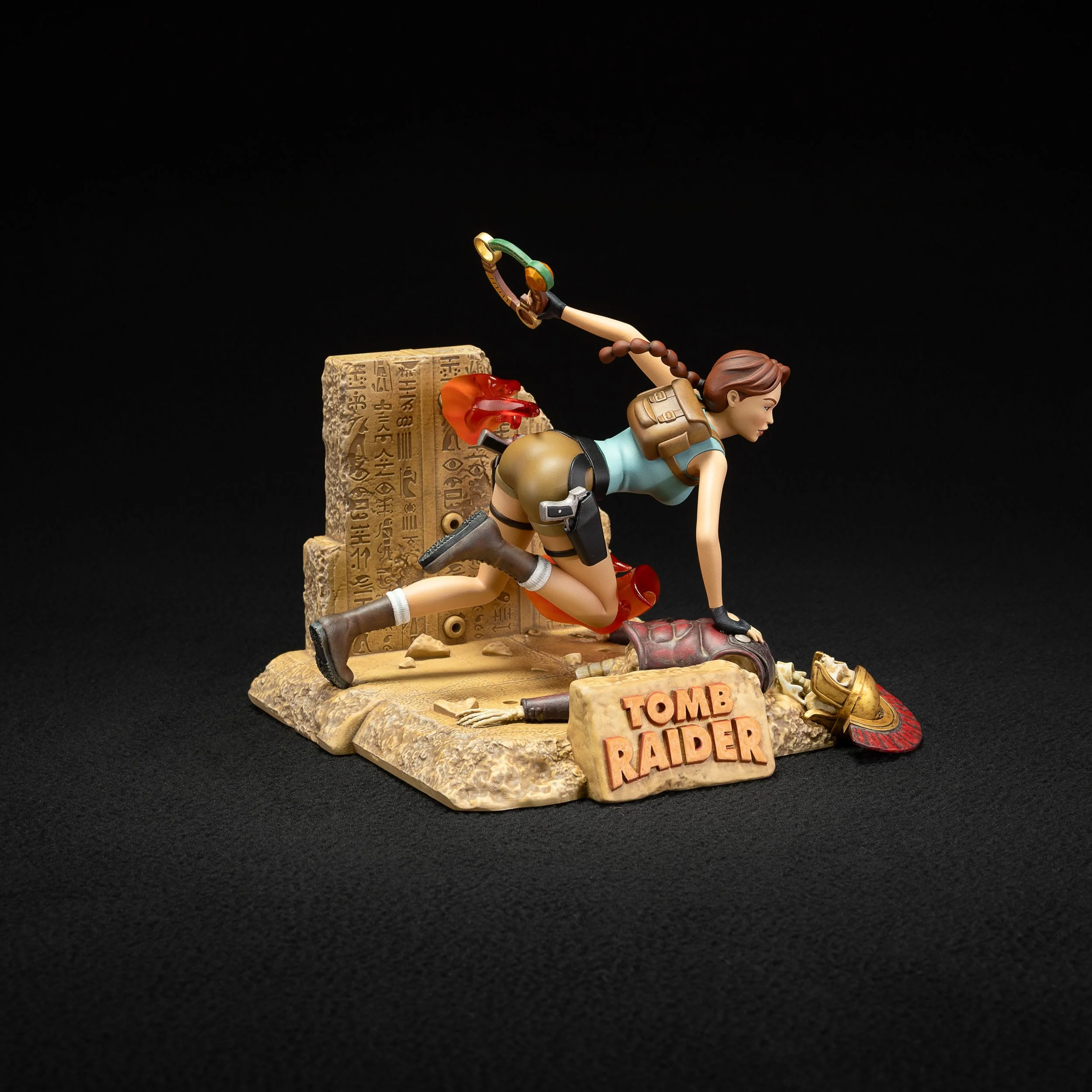 Lara Croft Classic Era Tomb Raider 1996 Dark Horse - Image 13