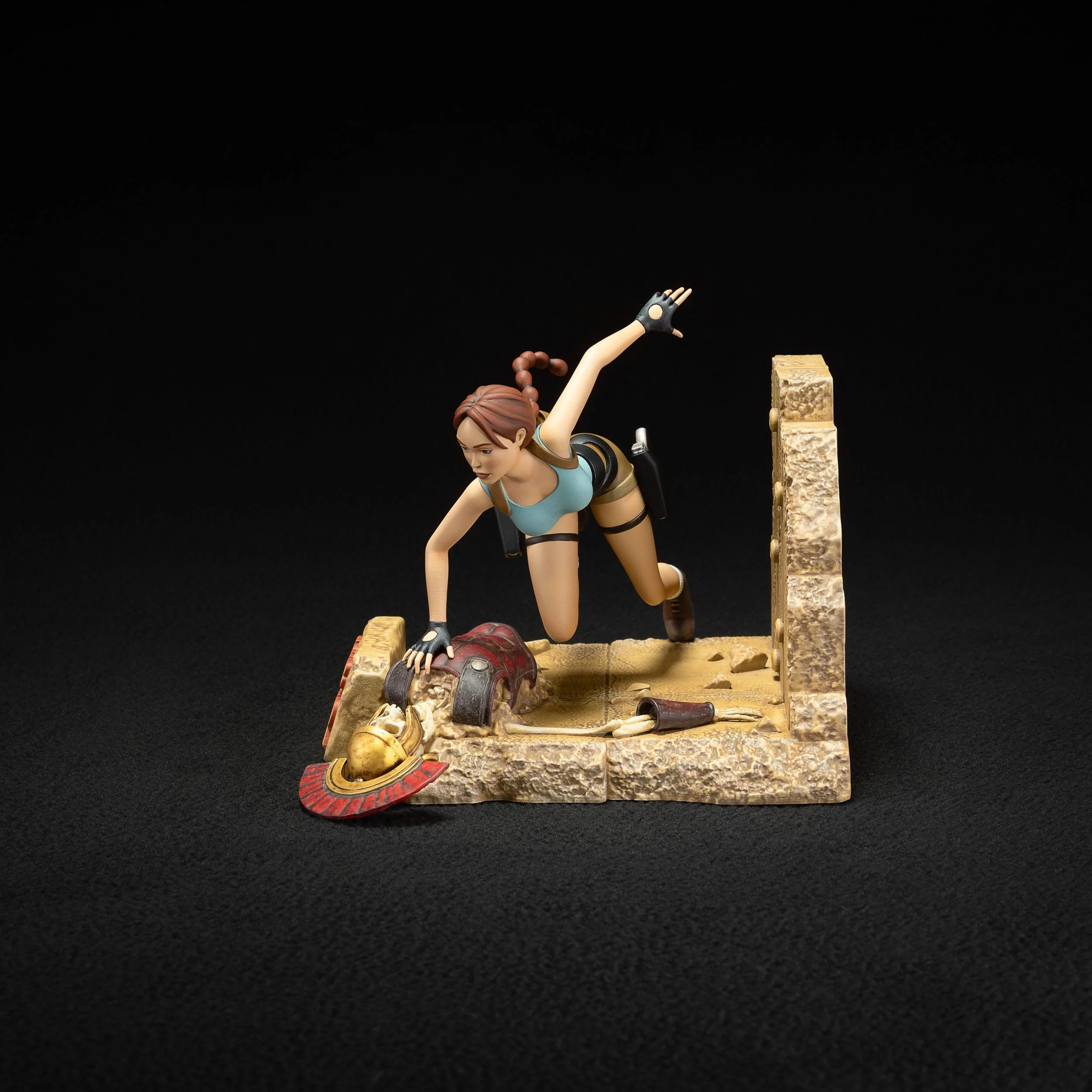 Lara Croft Classic Era Tomb Raider 1996 Dark Horse - Image 8