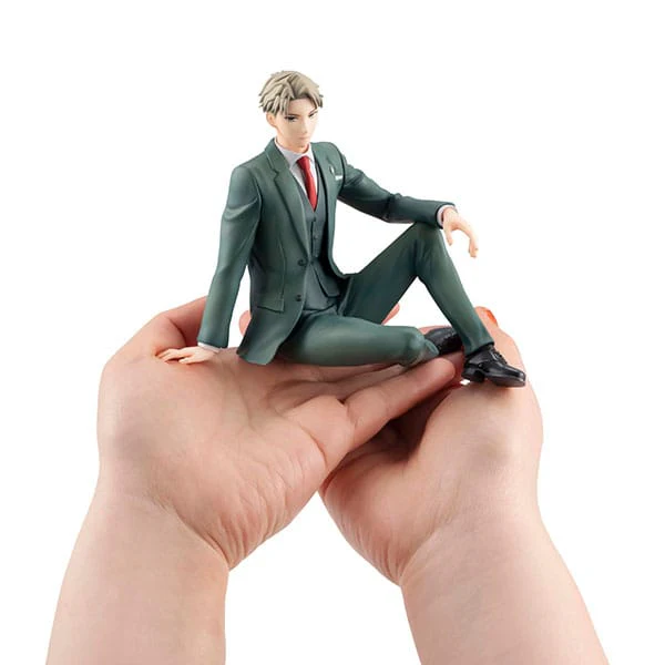 Loid Forger Palm Size Spy x Family MegaHouse