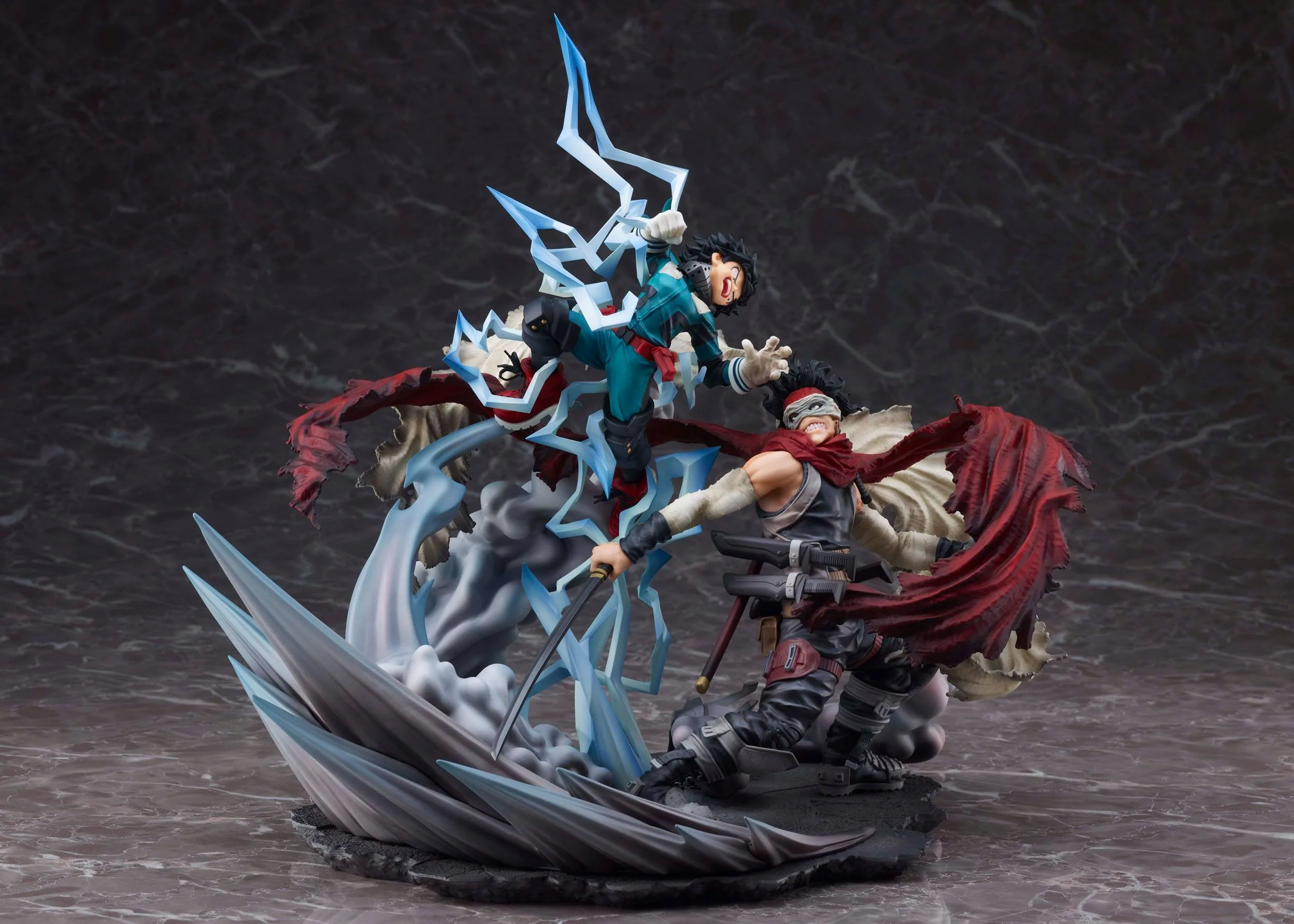 My Hero Academia Statue: Izuku Midoriya vs. Stain - Takara Tomy - Image 7