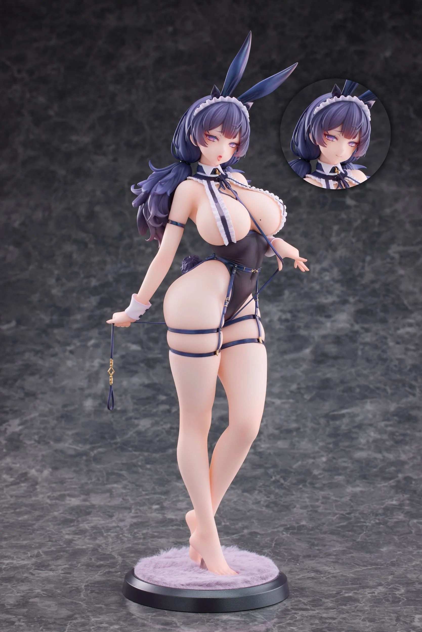 Obedient Hina Verna Barefoot Ver. Otherwhere