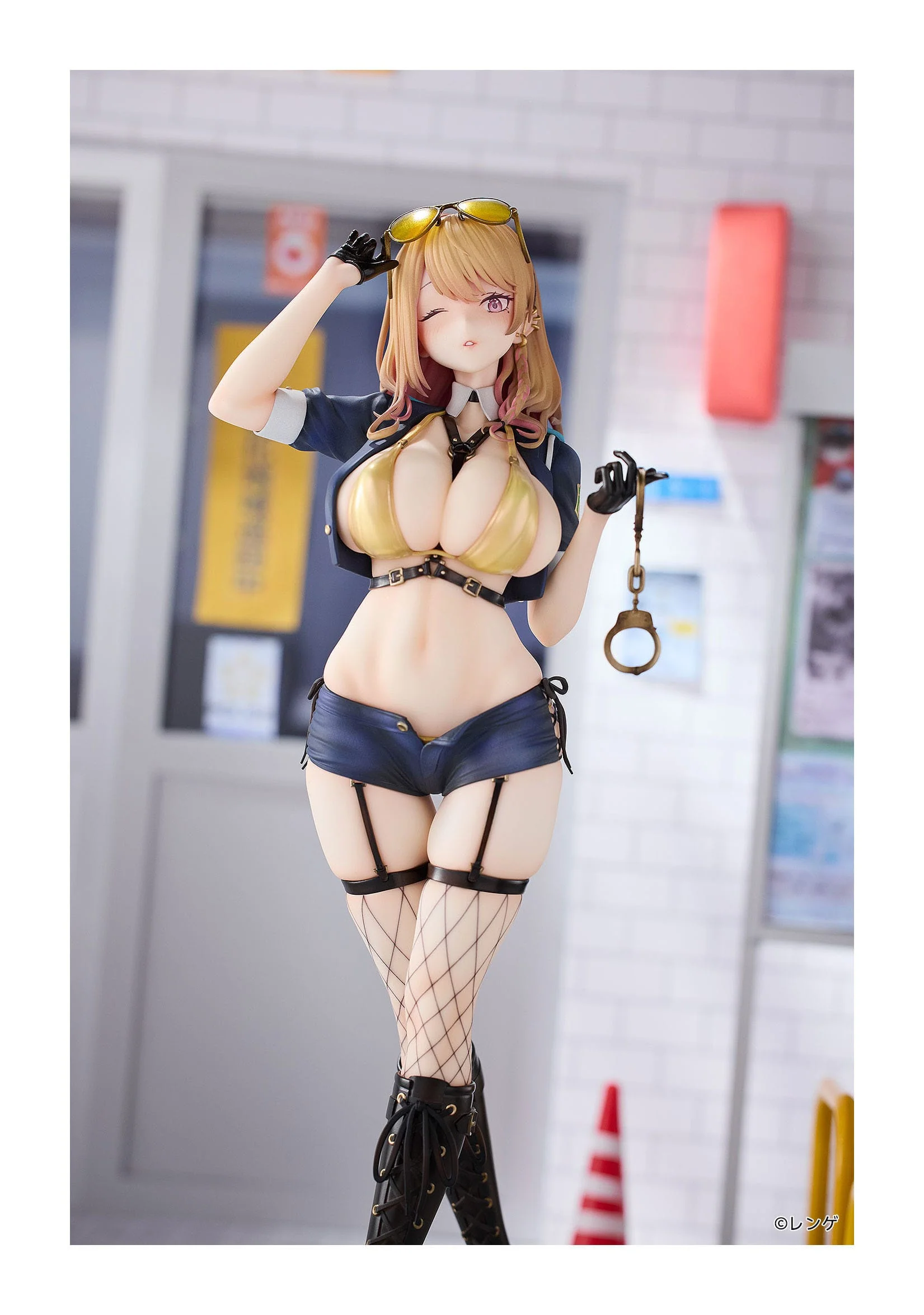 Policewoman Takanashi Arisa Deluxe Edition Hanabee - Image 10