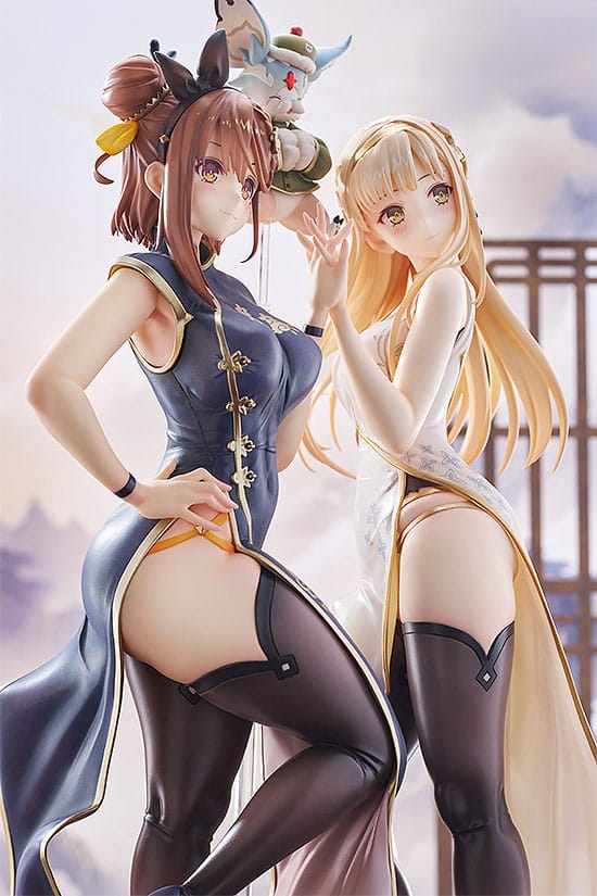 Reisalin Stout & Klaudia Valentz Phat! - Image 8