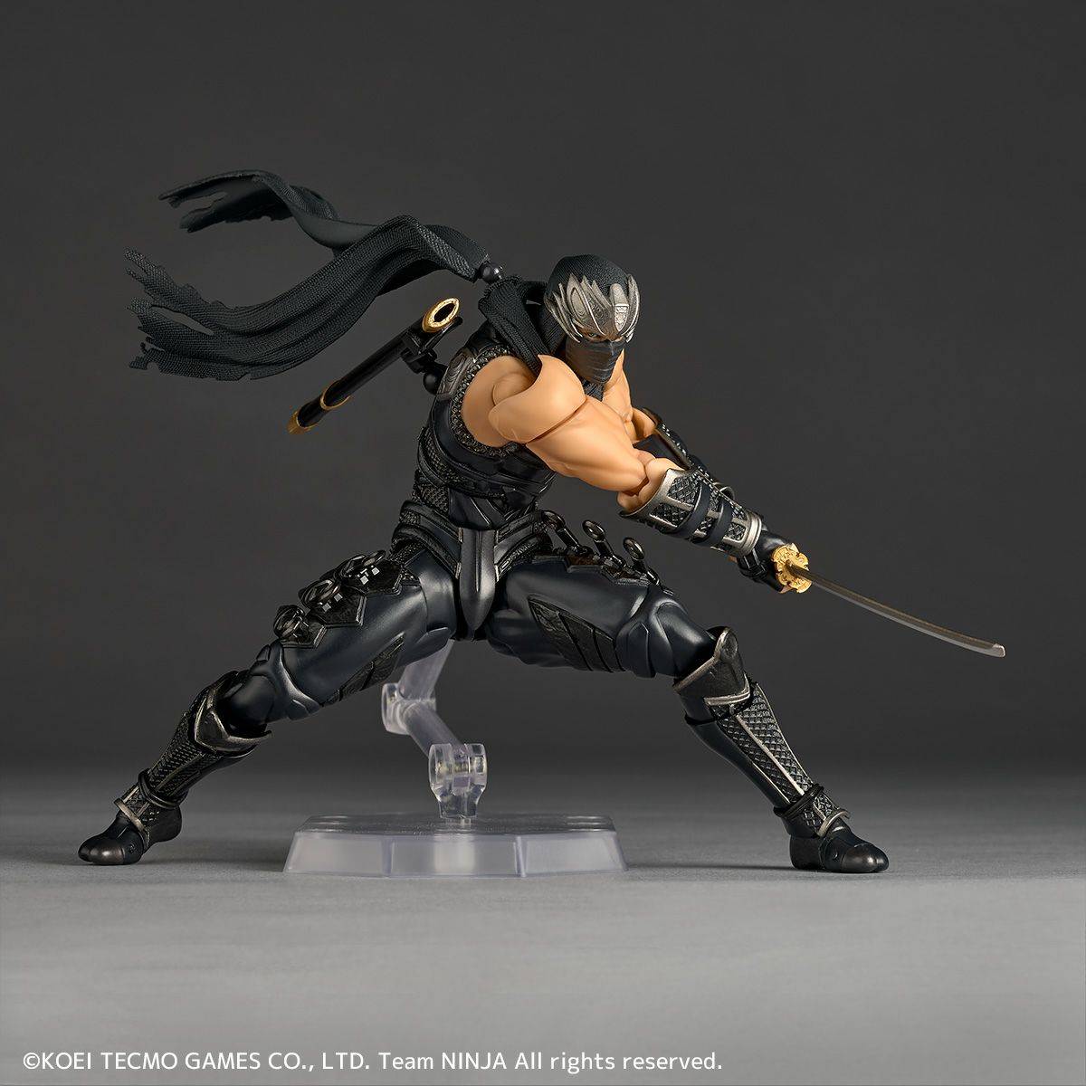 Revoltech Amazing Yamaguchi Ryu Hayabusa "NINJA GAIDEN 3: Razor's Edge" Ver. Kaiyodo - Image 6