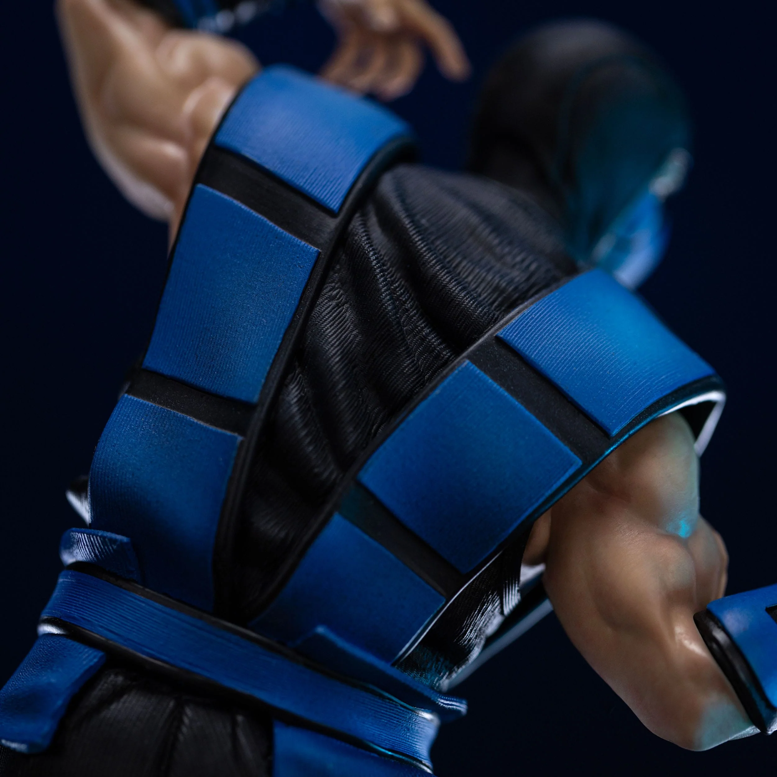 Mortal Kombat Art Scale Statue Sub-Zero (Ninjas Collection) heo Exclusive - Image 3