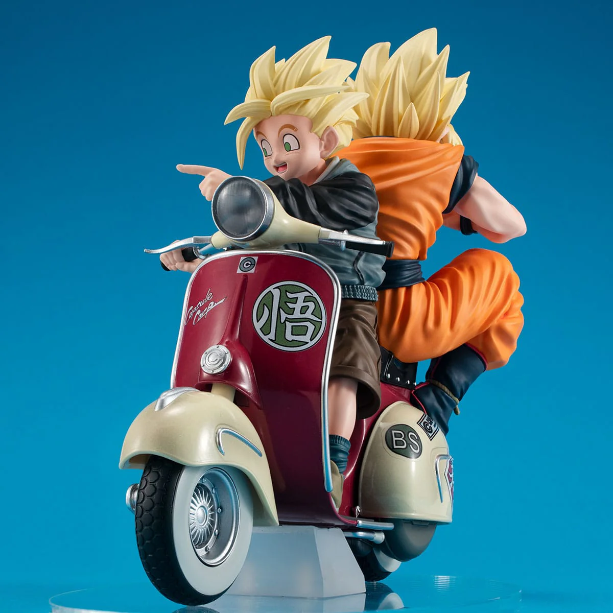 Super Saiyan Son Goku, Super Saiyan Son Gohan & Motorbike MegaHouse - Image 2