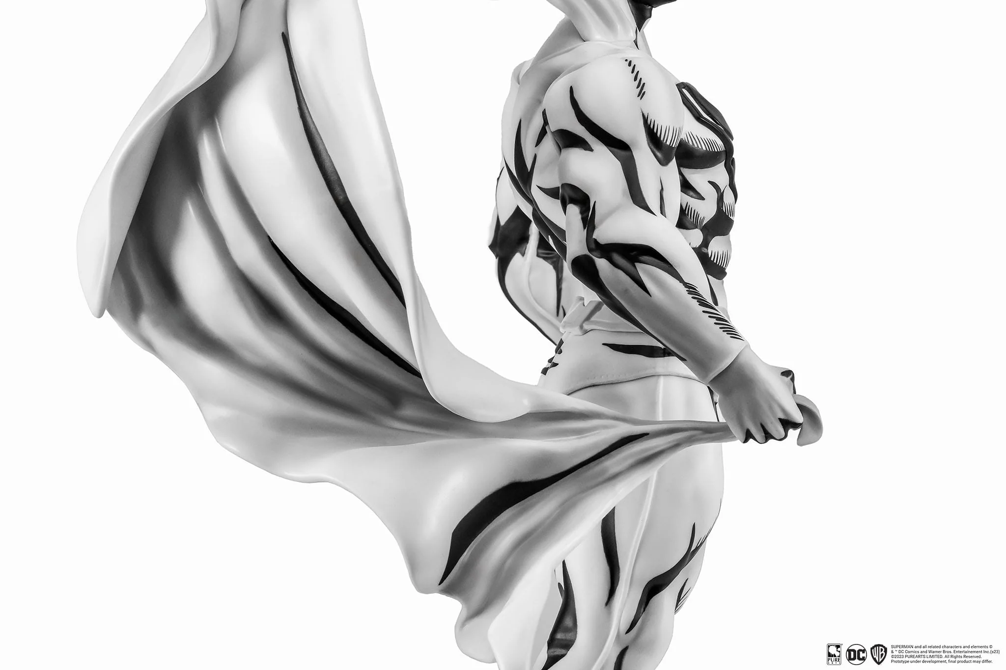 Superman Black & White Version Pure Arts - Image 9