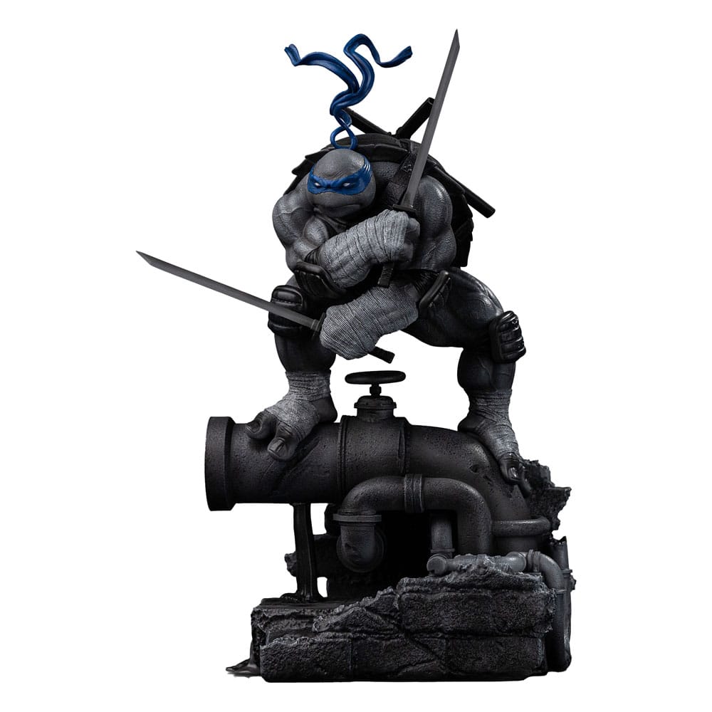 Teenage Mutant Ninja Turtles Art Scale Statue Leonardo Black and White Variant heo exclusive
