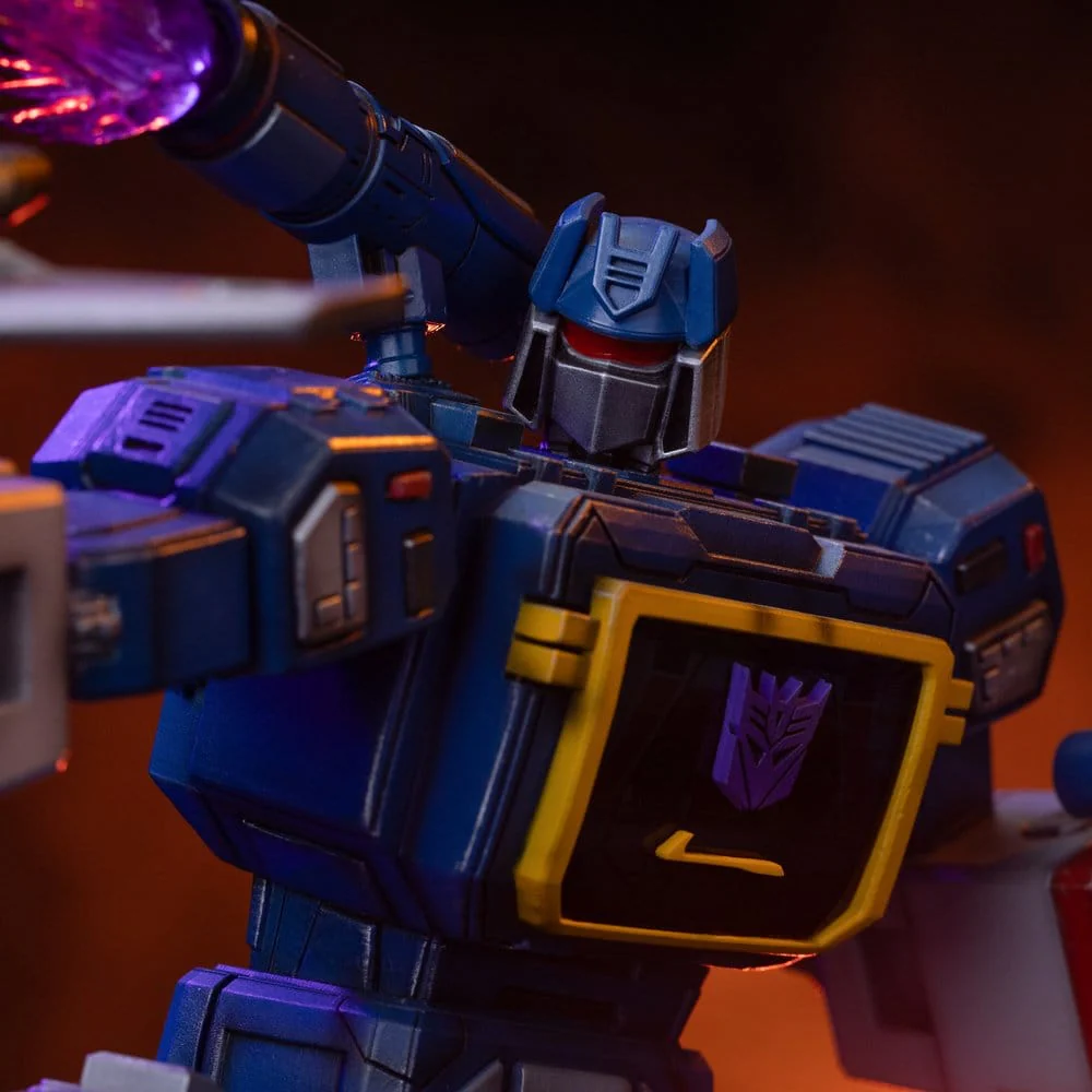 Transformers Demi Scale Statue Soundwave - Image 7