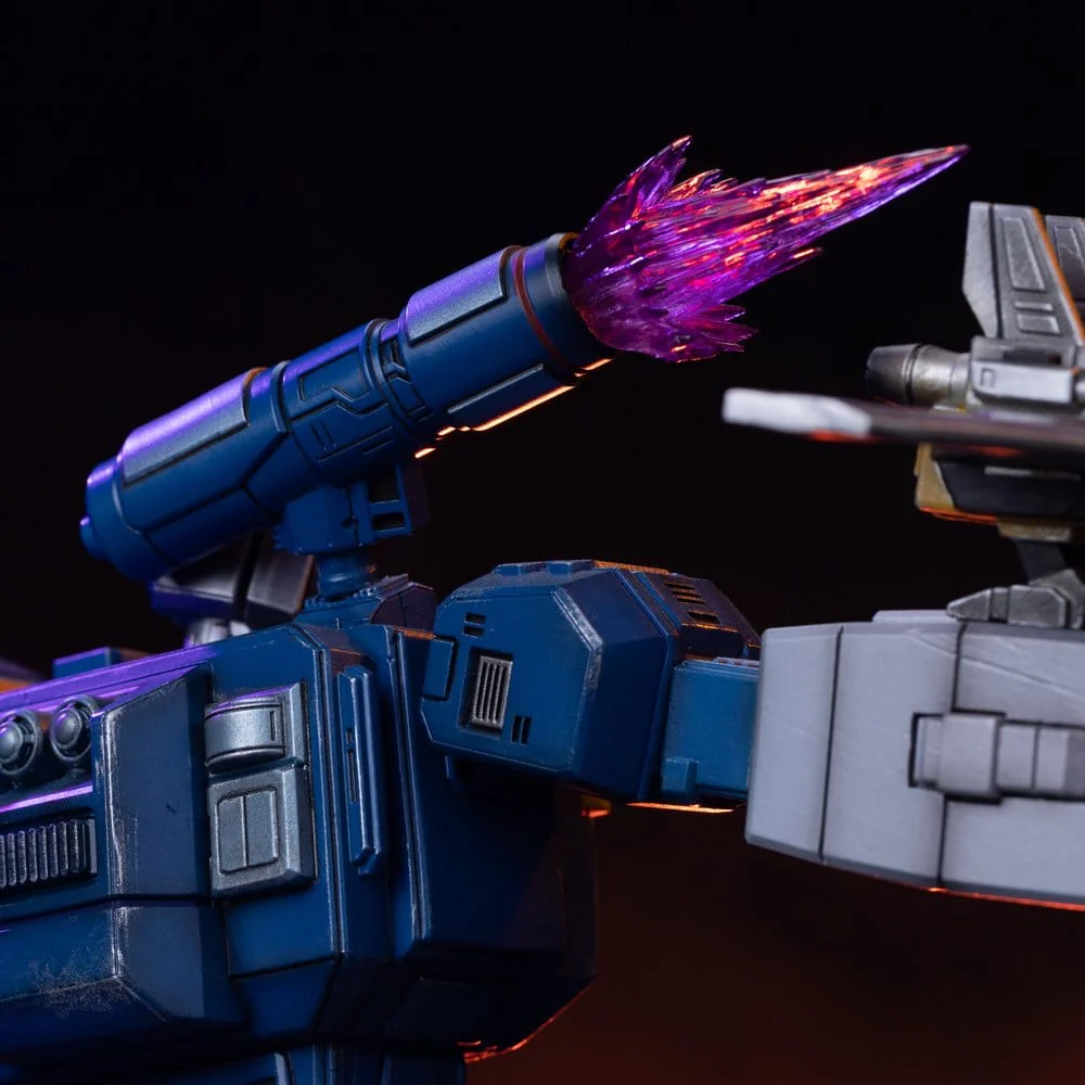 Transformers Demi Scale Statue Soundwave - Image 10