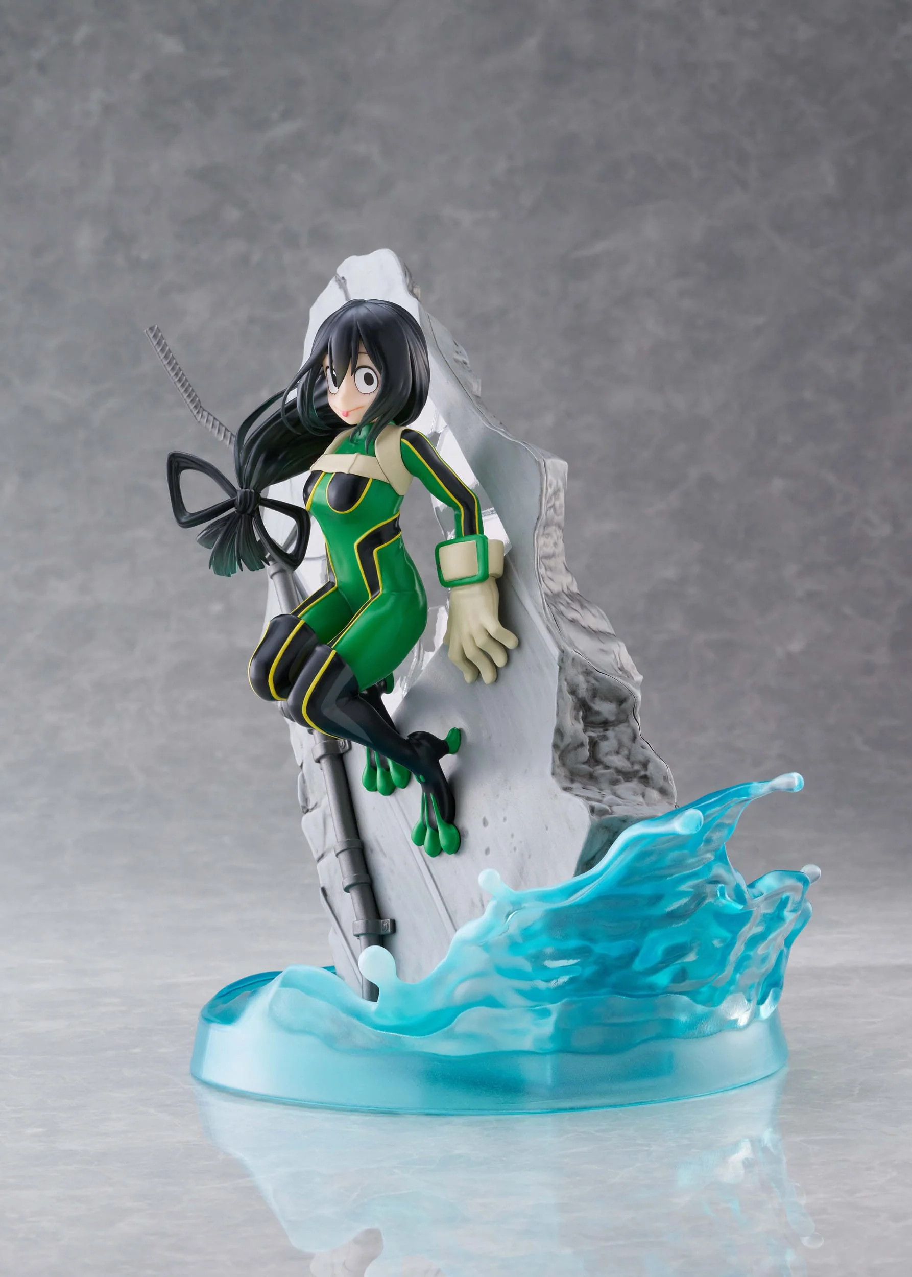 Tsuyu Asui Dressta Taito