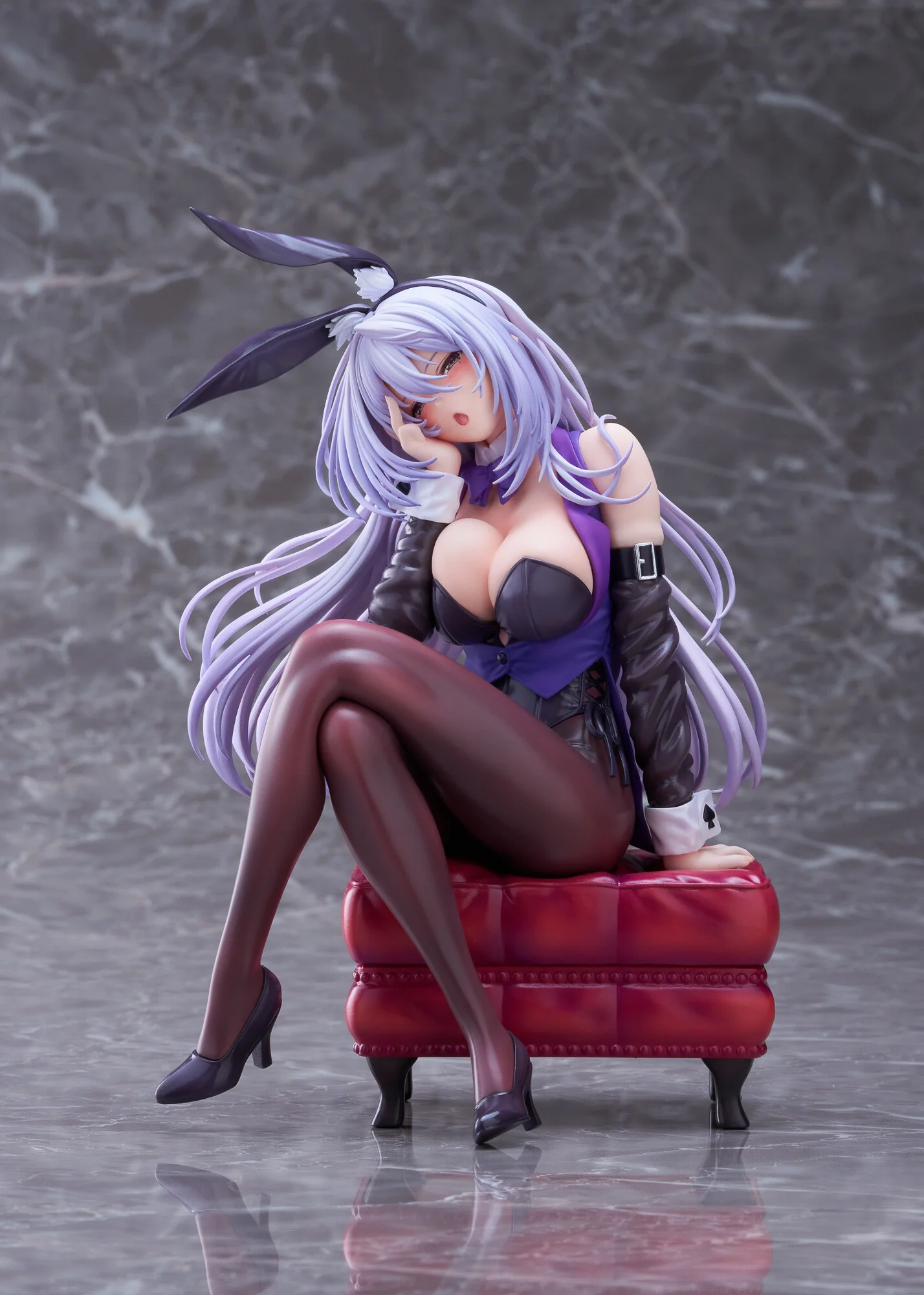 Tsuzuri Amagasa Bunny Style Plum - Image 2
