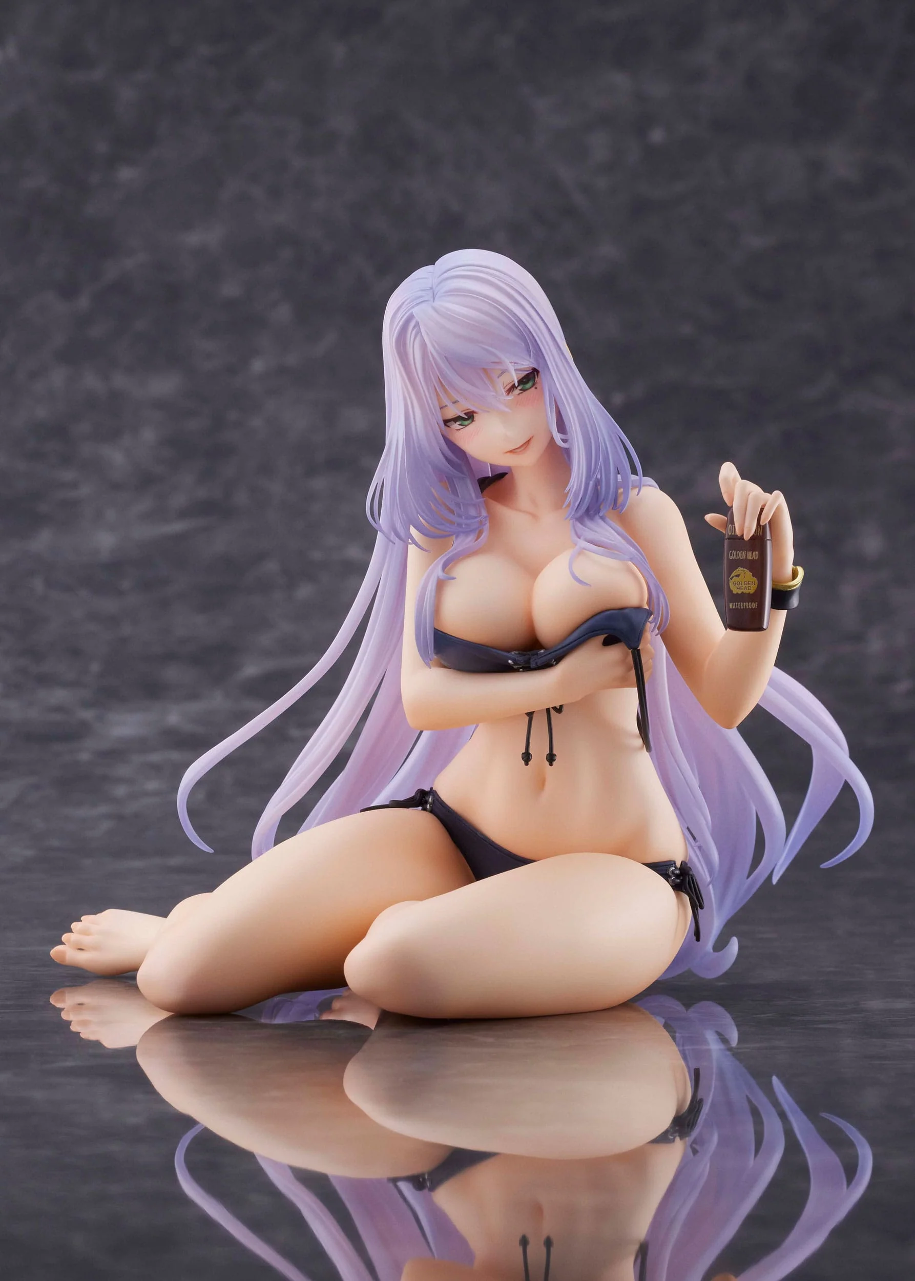 Tsuzuri Amagasa - Golden Head - Limited Edition - Shy Girls in Love