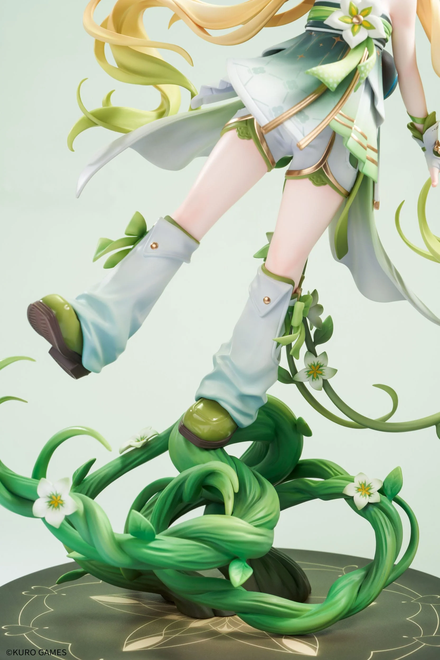 Verina Wuthering Waves Hobby Sakura - Image 17