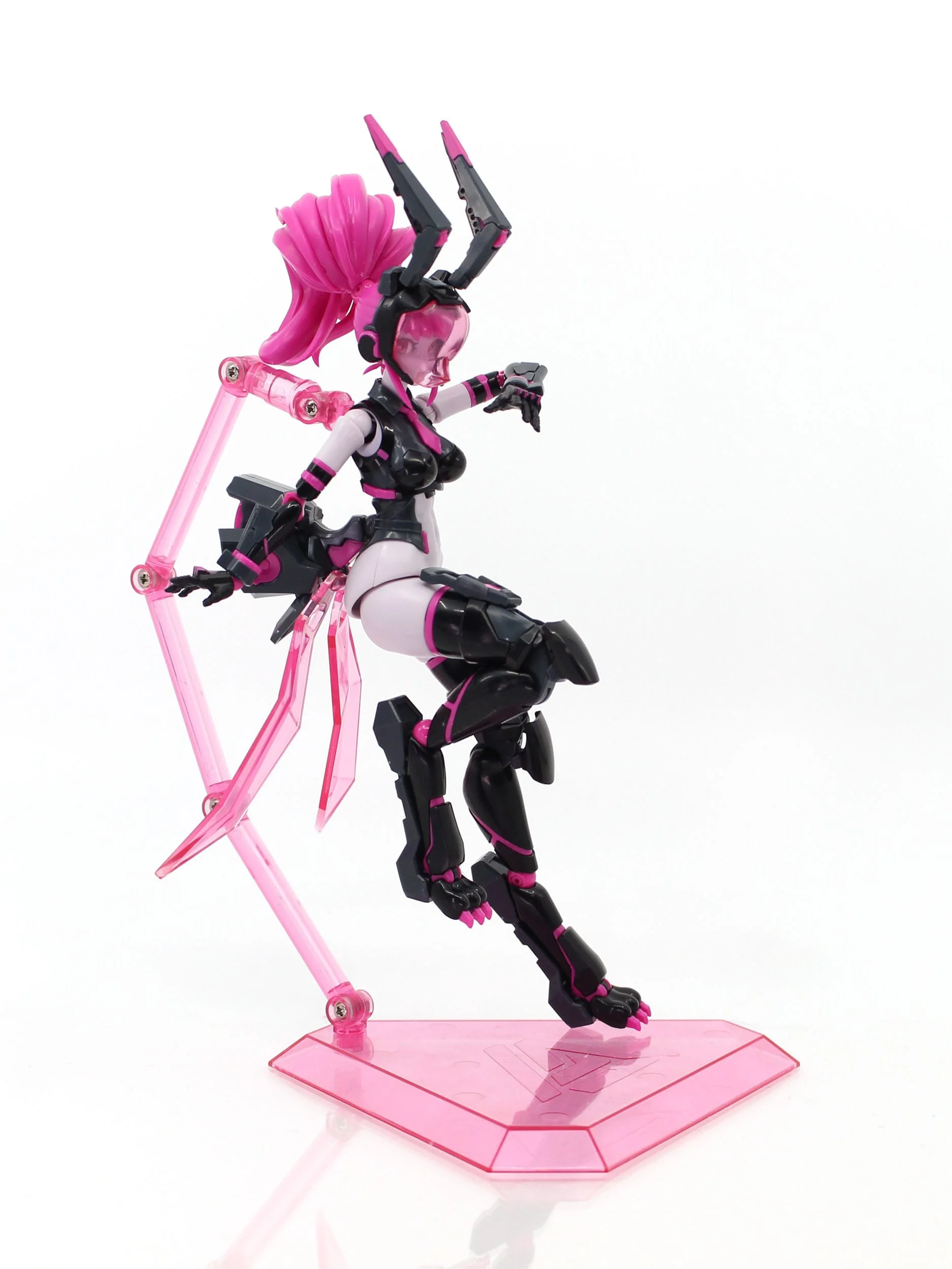 Vio the Rabbit SP Plastic Model Kit Sentinel - Image 8