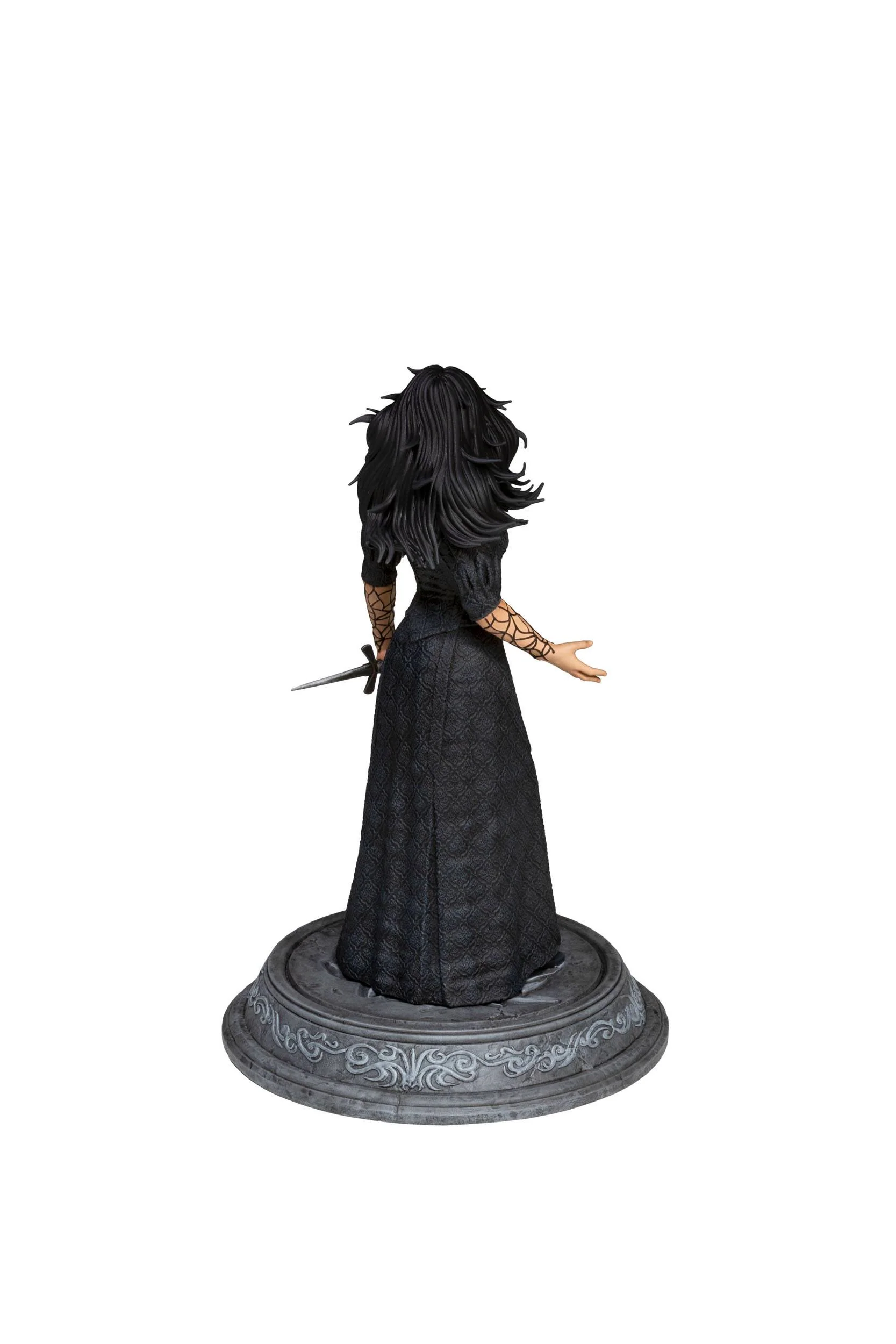 Yennefer The Witcher Dark Horse - Image 5